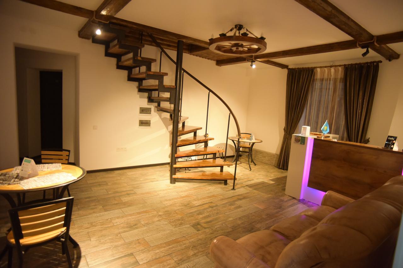 Sequoia Boutique Hotel Тараз Екстериор снимка