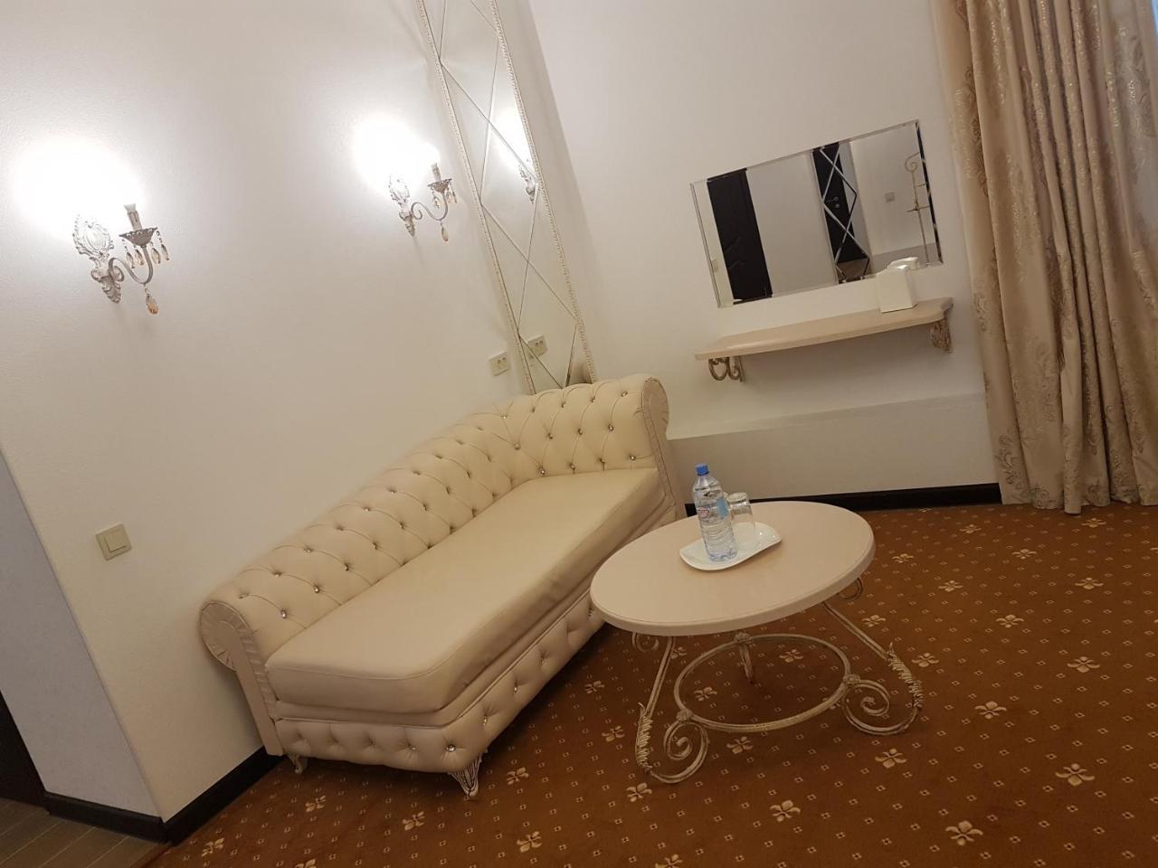 Sequoia Boutique Hotel Тараз Екстериор снимка